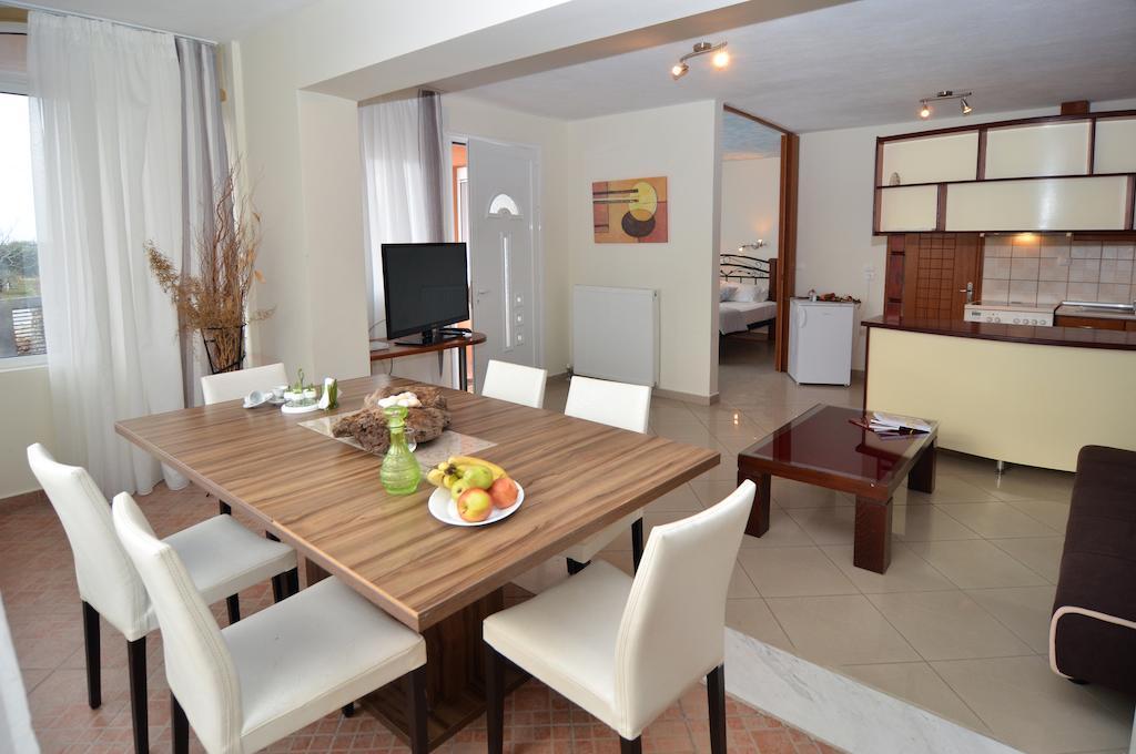 פוטוס Kapahi Seaview Hotel Apartments מראה חיצוני תמונה